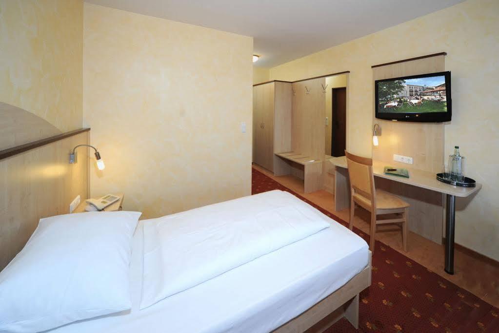 Hotel Wolfringmuehle Fensterbach Luaran gambar